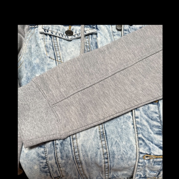 Mandala Embellished Hooded Sweatshirt Jean Jacket - Picture 5 of 6